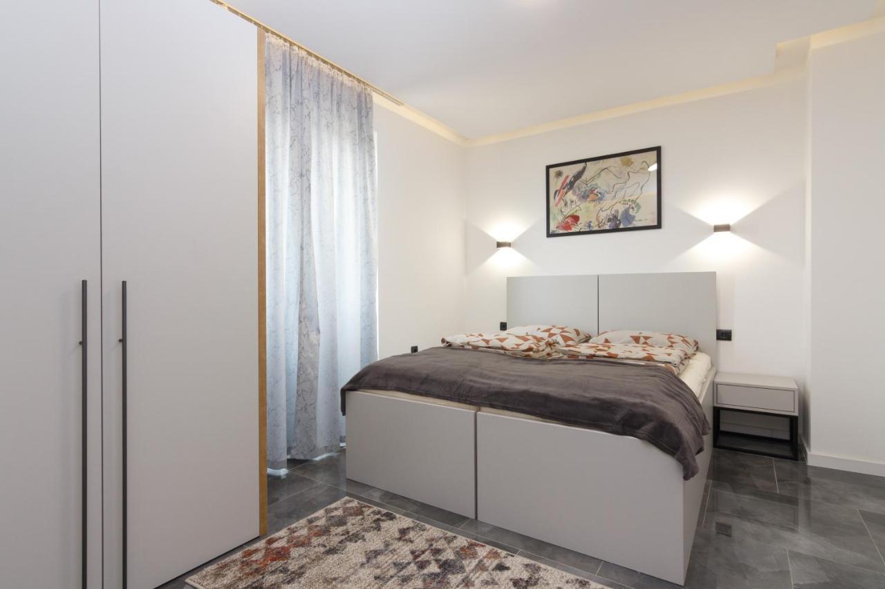 Deluxe Feliciano Apartments Visoko Exterior photo
