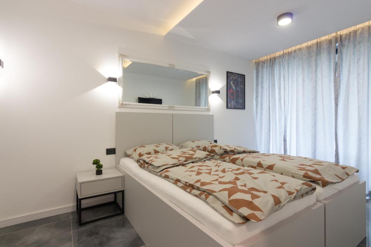 Deluxe Feliciano Apartments Visoko Exterior photo