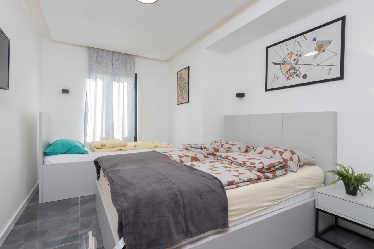 Deluxe Feliciano Apartments Visoko Exterior photo