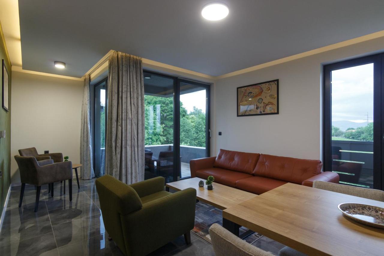 Deluxe Feliciano Apartments Visoko Exterior photo