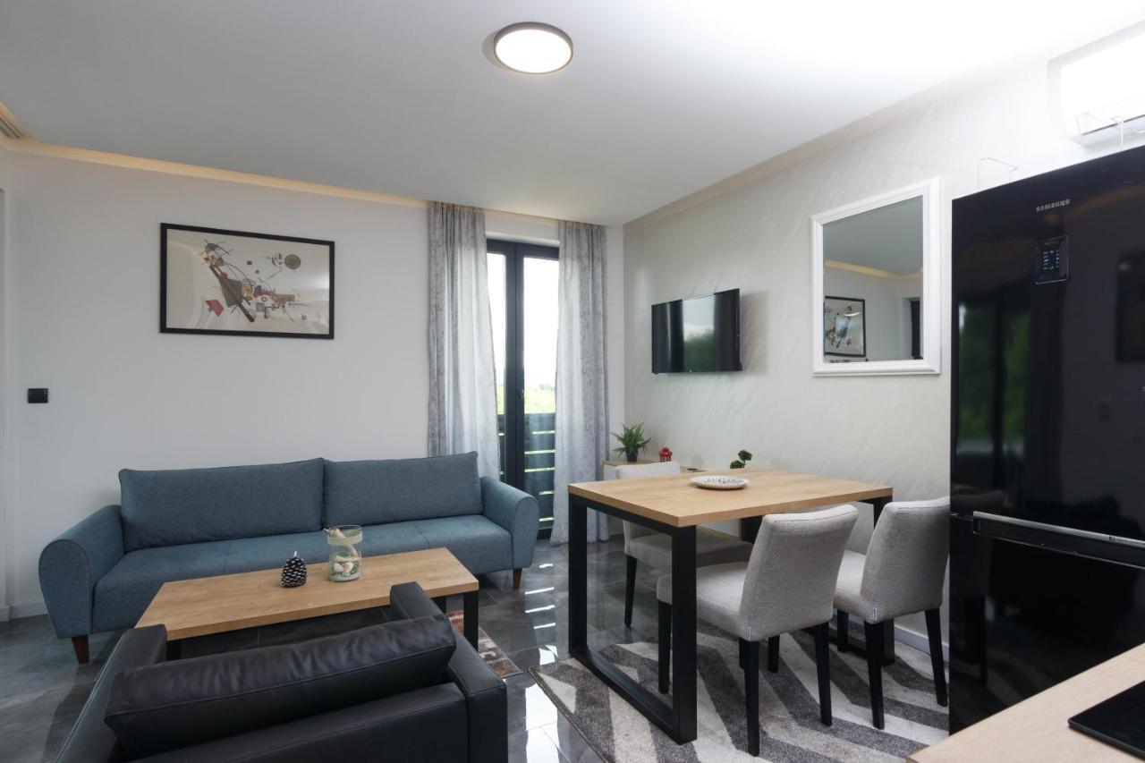 Deluxe Feliciano Apartments Visoko Exterior photo