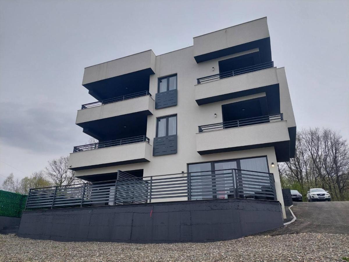 Deluxe Feliciano Apartments Visoko Exterior photo