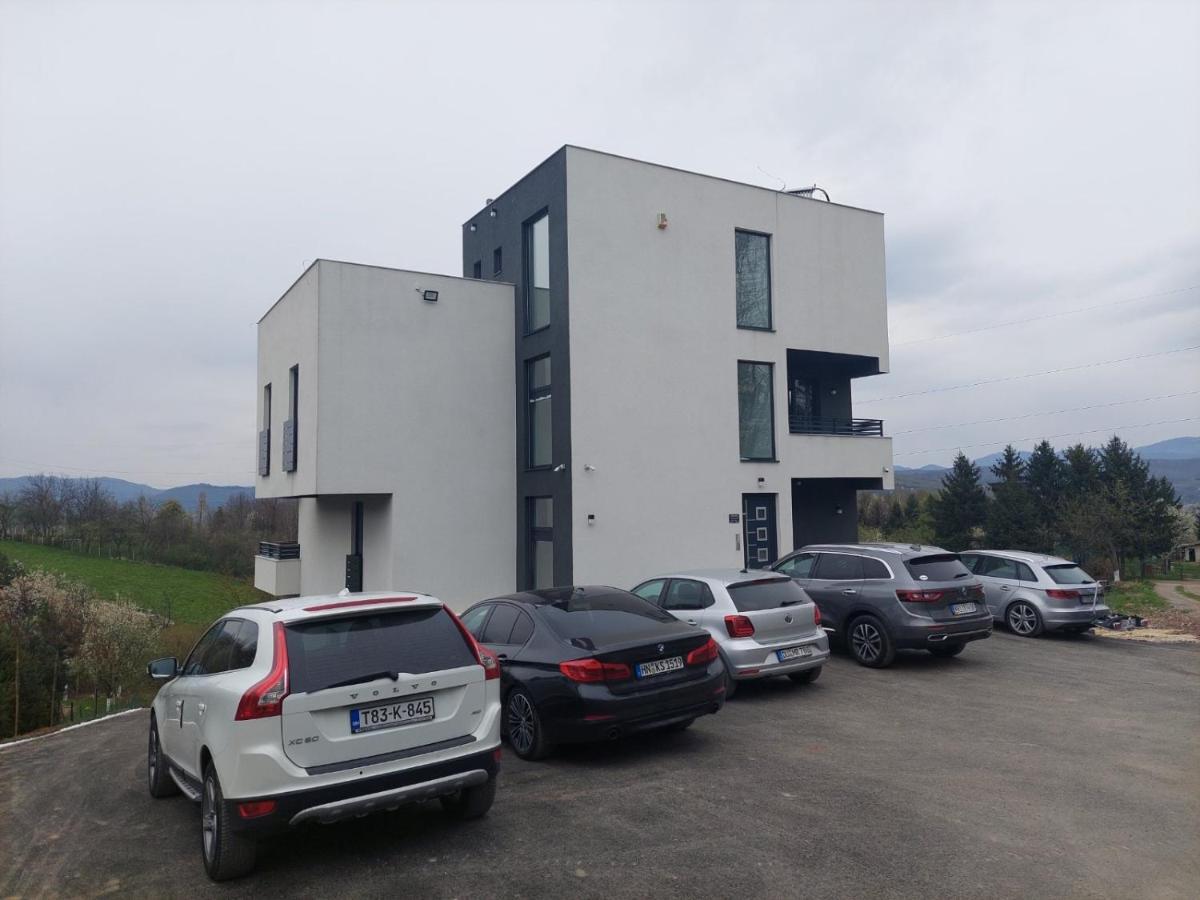 Deluxe Feliciano Apartments Visoko Exterior photo